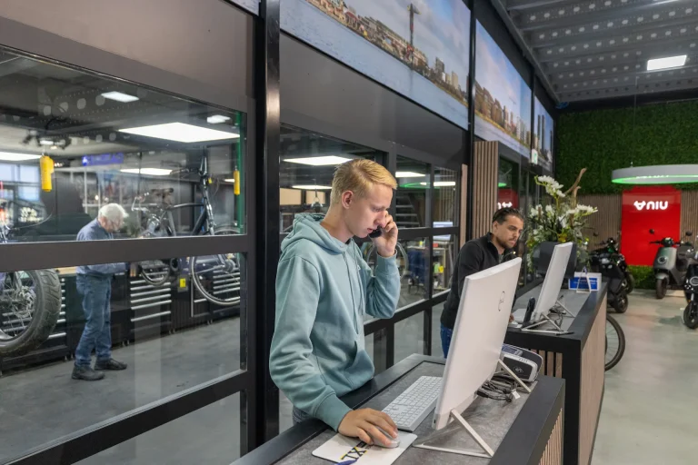 Team achter de balie